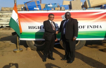 Mr. Suresh Kumar Menon, High Commissioner of India to Malawi, handing over Medicines, Medical stores and Tents to Mr. Ben Botolo, Secretary to Vice President and Commissioner for Disaster Management Affairs, Government of Malawi on 29 September, 2016 in Lilongwe (Malawi)